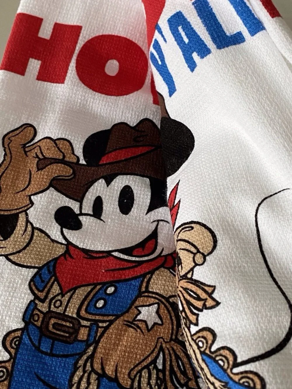 Set Of 2 Disney Mickey Mouse Kitchen Towels Howdy Y'All Patriotic‎ Cowboy NEW